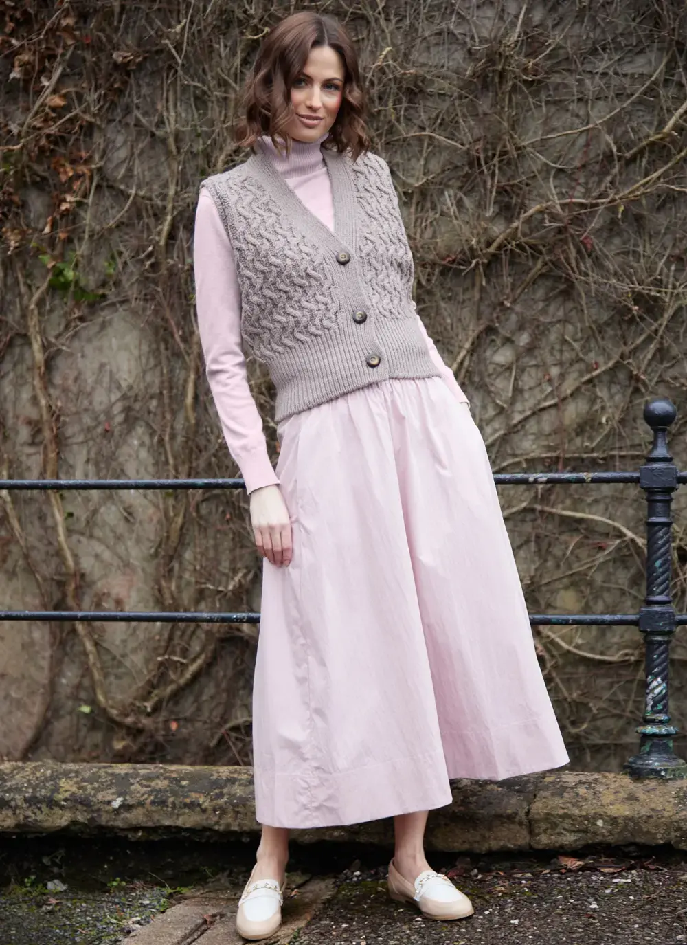Cashmere Wool Aran Waistcoat in Taupe